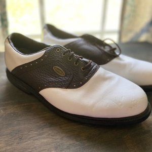 Mens size 12 FOOTJOY golf shoes